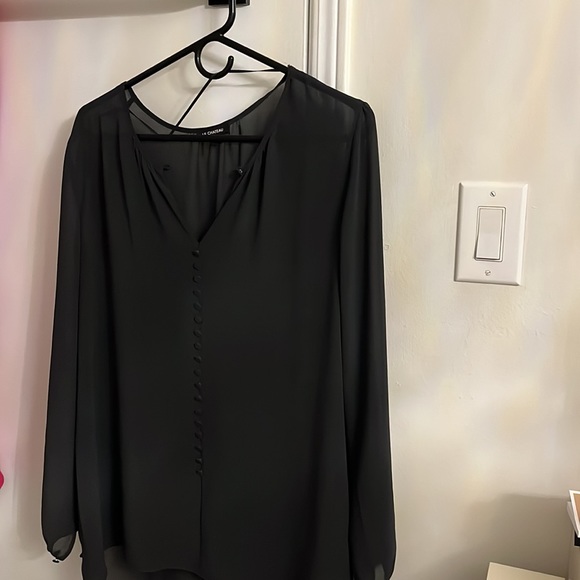 SALE!!! NWOT LE CHATEAU BLOUSE 🔥🔥🔥 - Picture 2 of 6